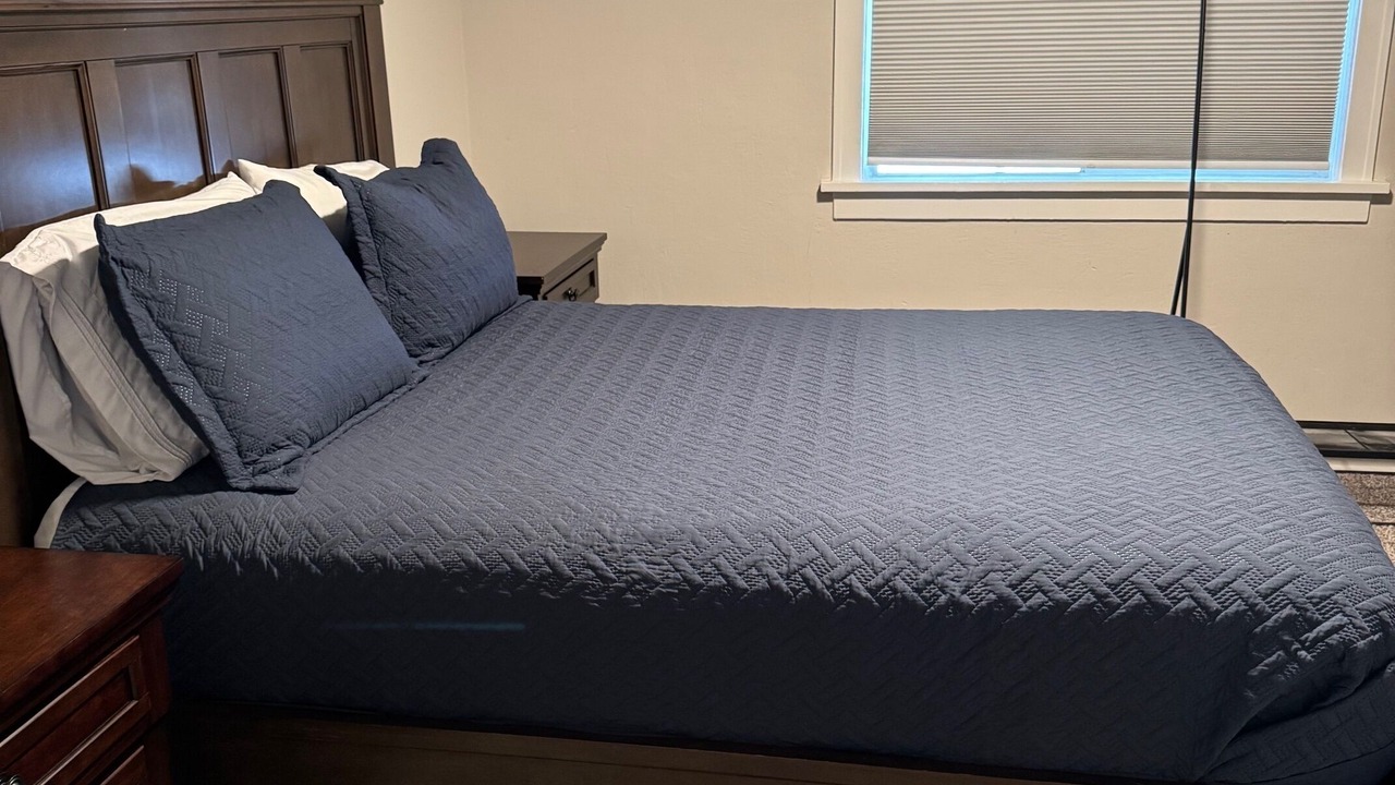Photo of Bedroom in Logan