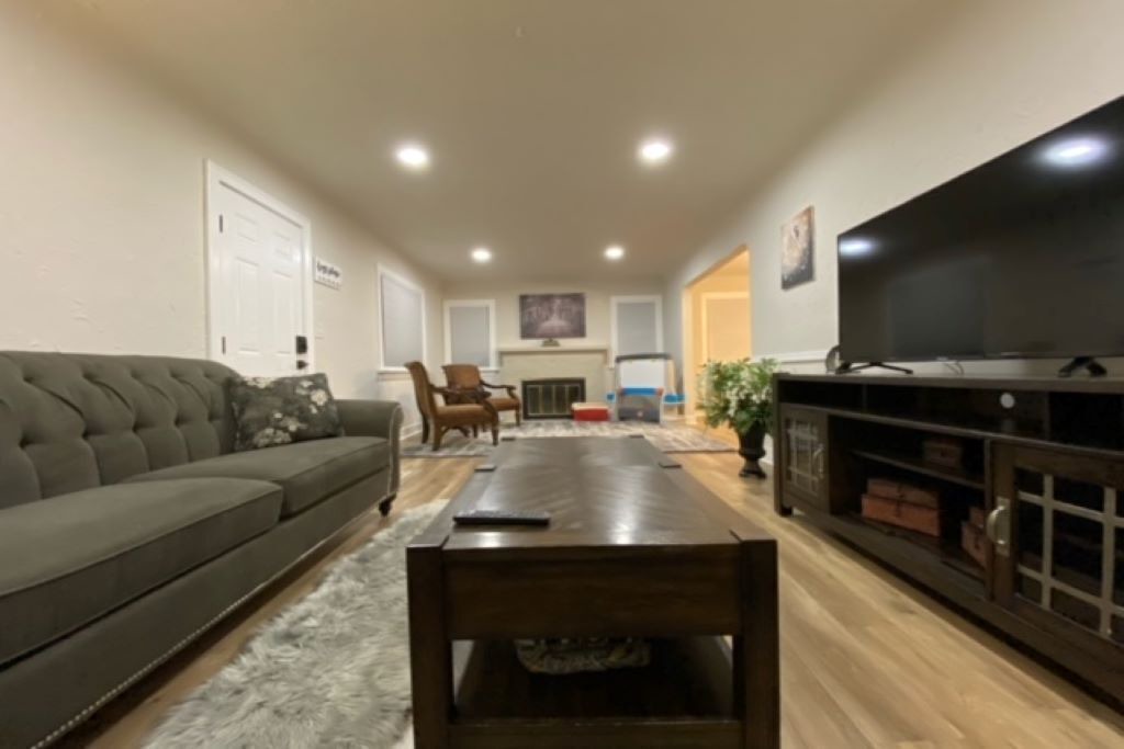 Photo of Livingroom in Logan