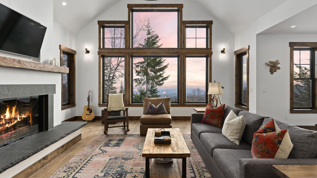 Photo of Bedroom in Sandpoint