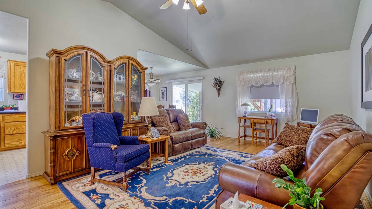 Photo of Livingroom in Weiser
