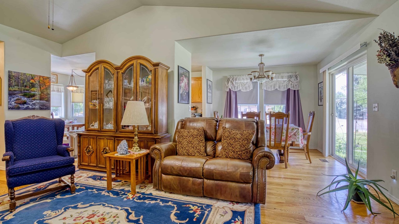 Photo of Livingroom in Weiser