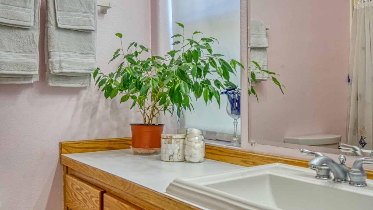 Photo of Bathroom in Weiser