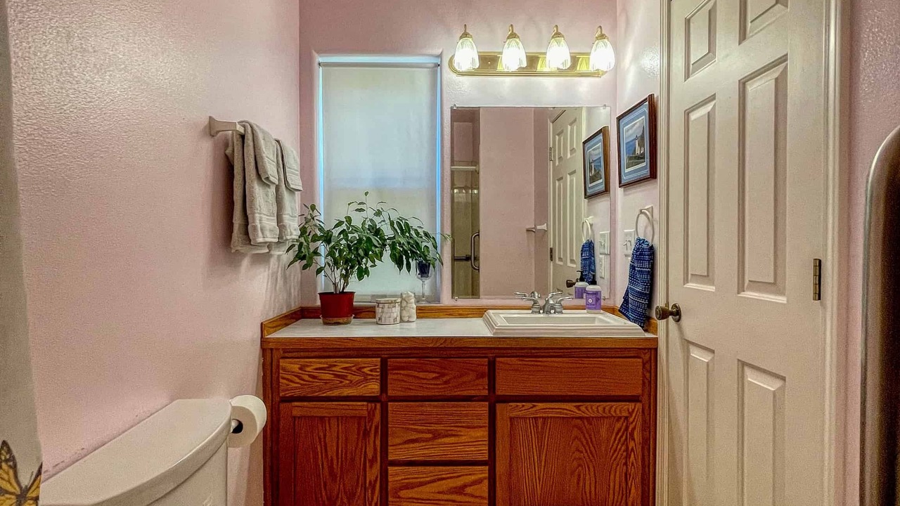 Photo of Bathroom in Weiser