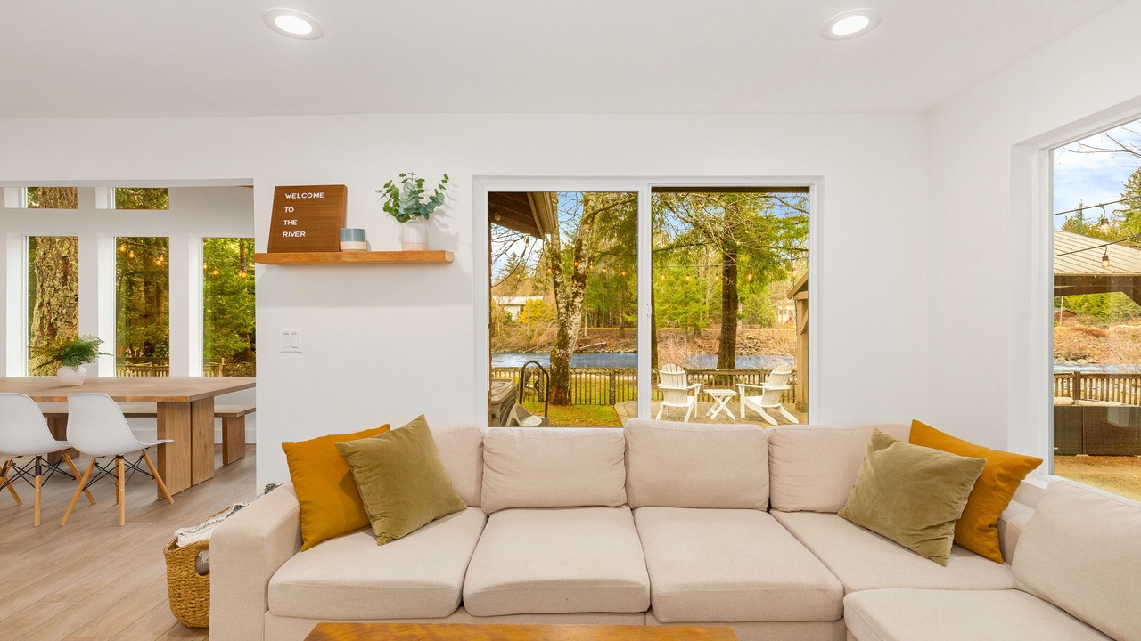 Photo of Livingroom in Riverbend