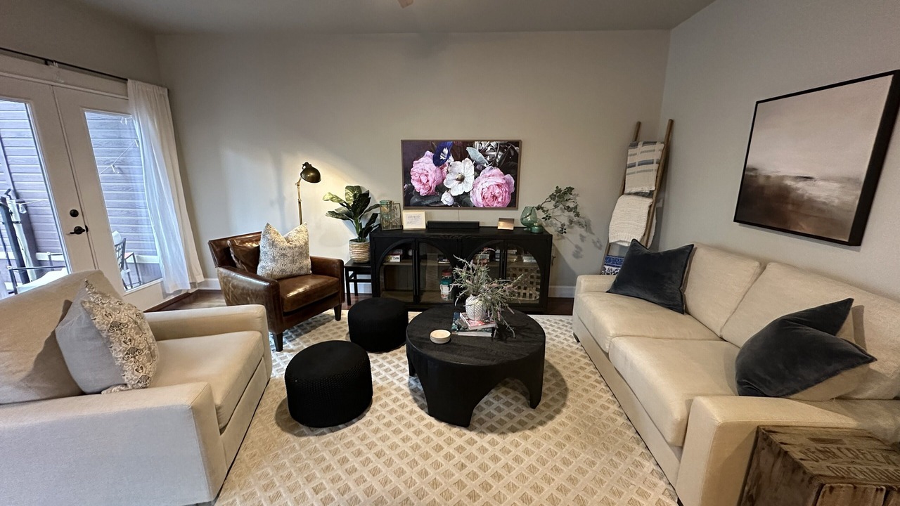 Photo of Livingroom in Jacksonville