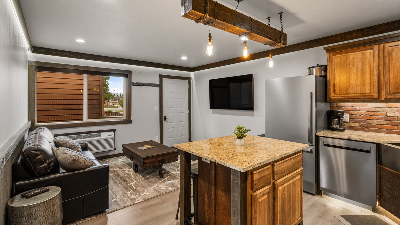 Photo of Livingroom in West Yellowstone