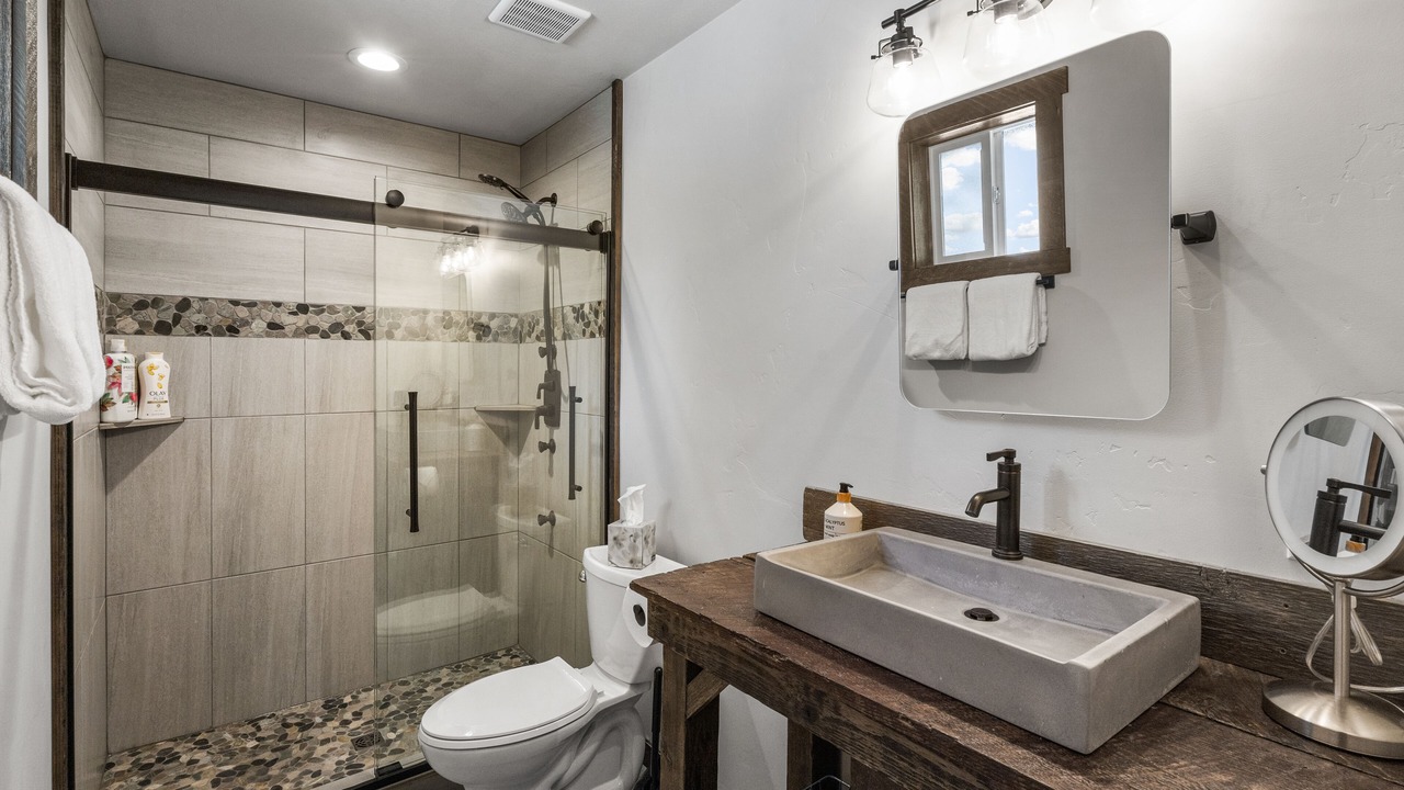 Photo of Bathroom in West Yellowstone