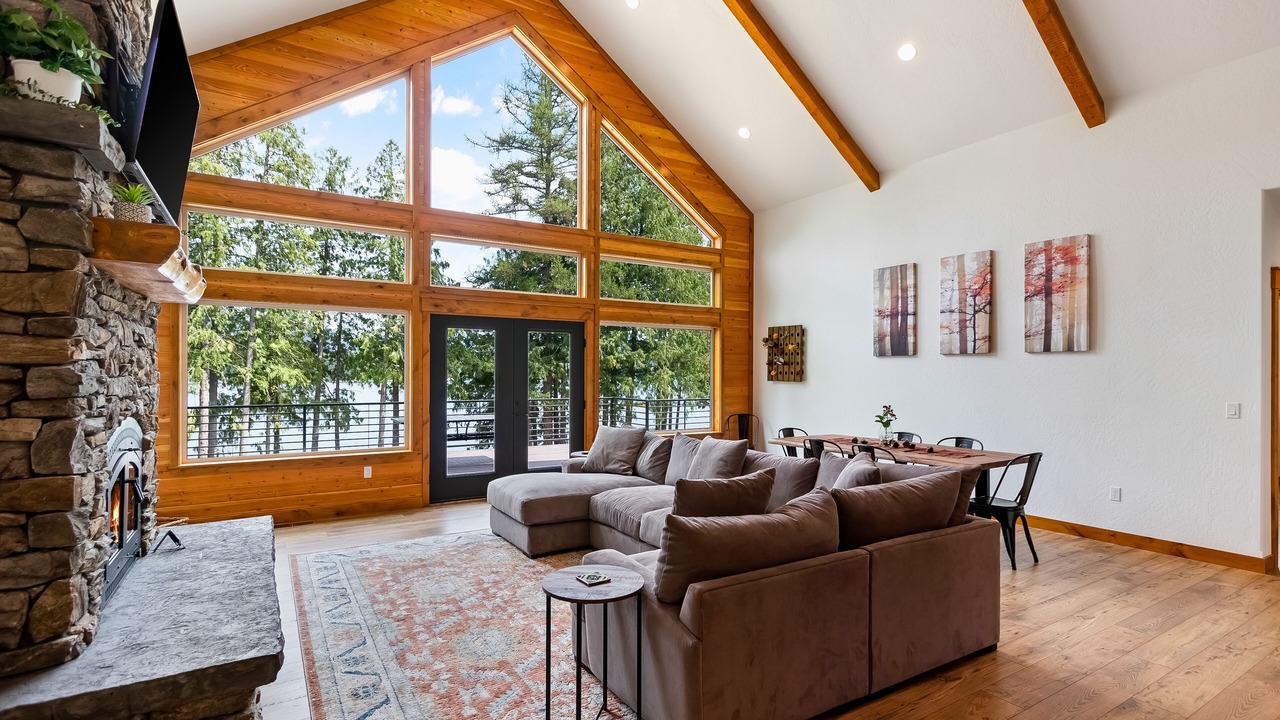 Photo of Livingroom in Priest River