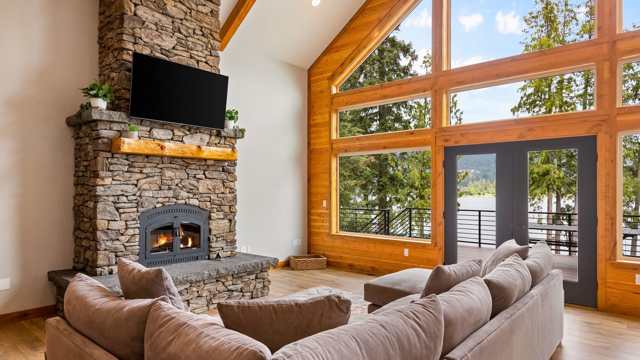 Photo of Livingroom in Priest River