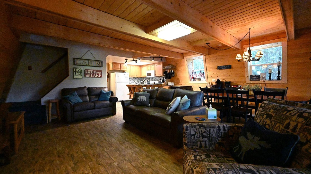 Photo of Livingroom in Island Park