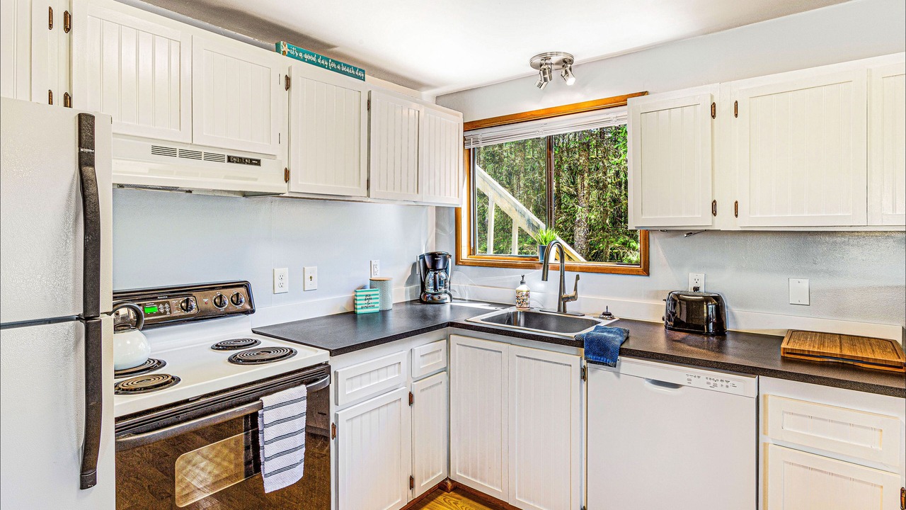 Photo of Kitchen in Copalis Beach