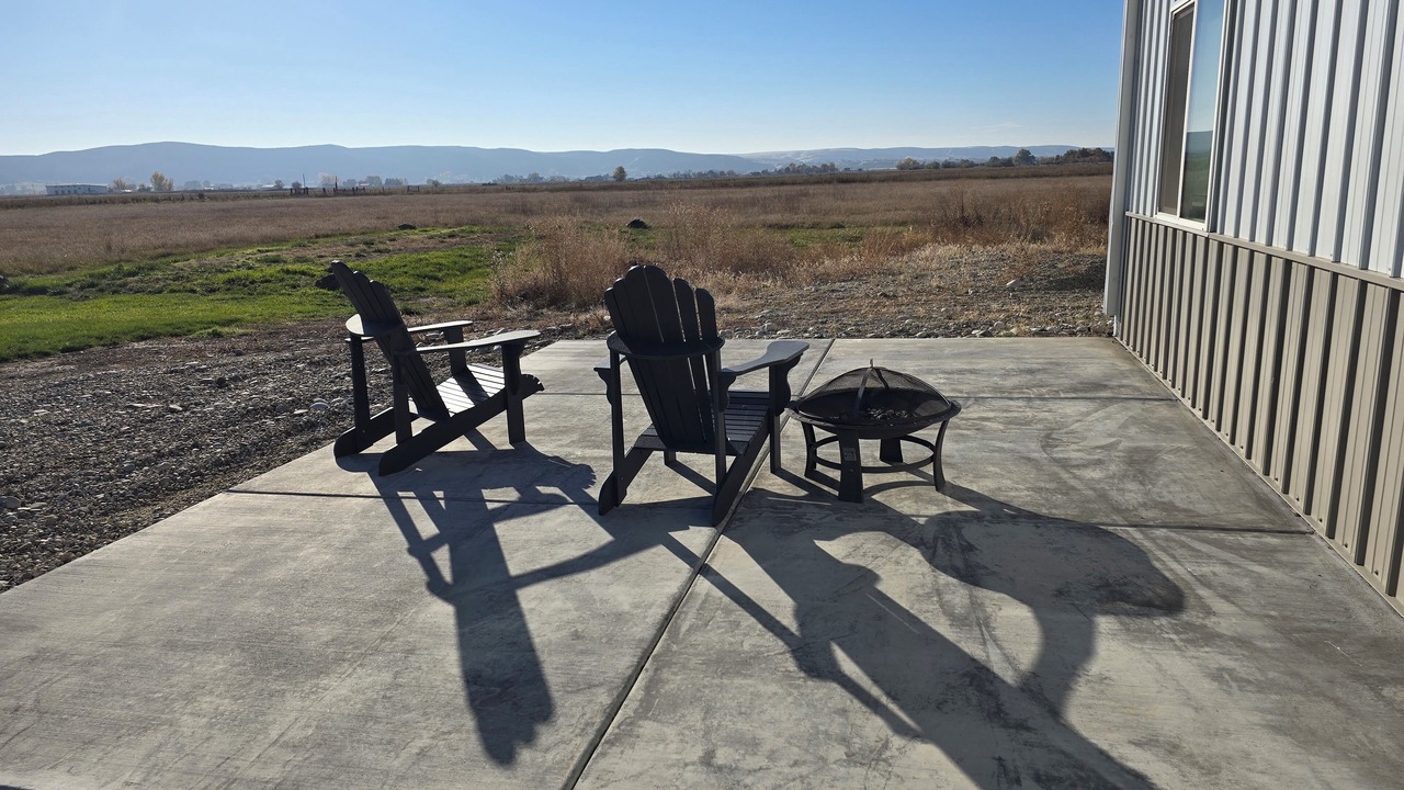 Photo of Patio Balcony in Gem County