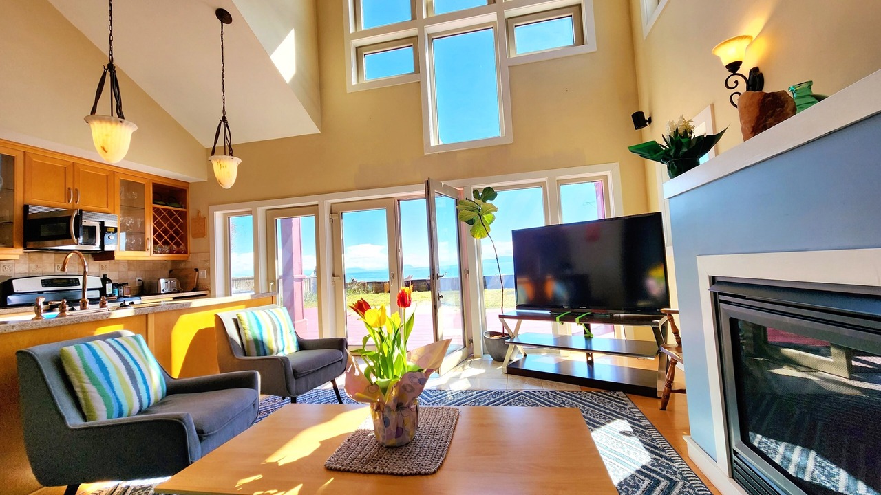 Photo of Livingroom in Point Roberts