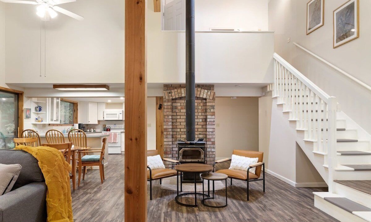 Photo of Livingroom in Coupeville