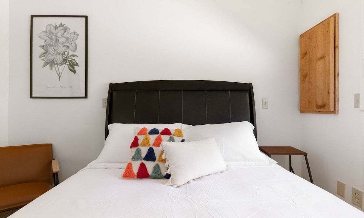 Photo of Bedroom in Coupeville