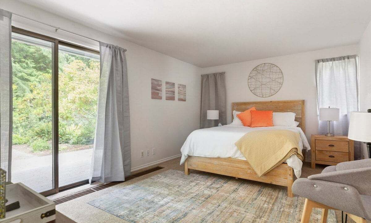 Photo of Bedroom in Coupeville