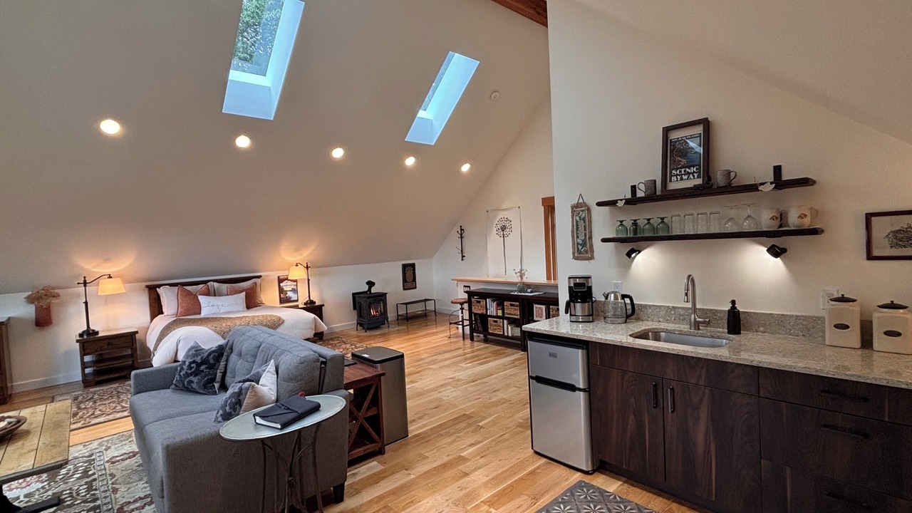 Photo of Bedroom in Deer Harbor