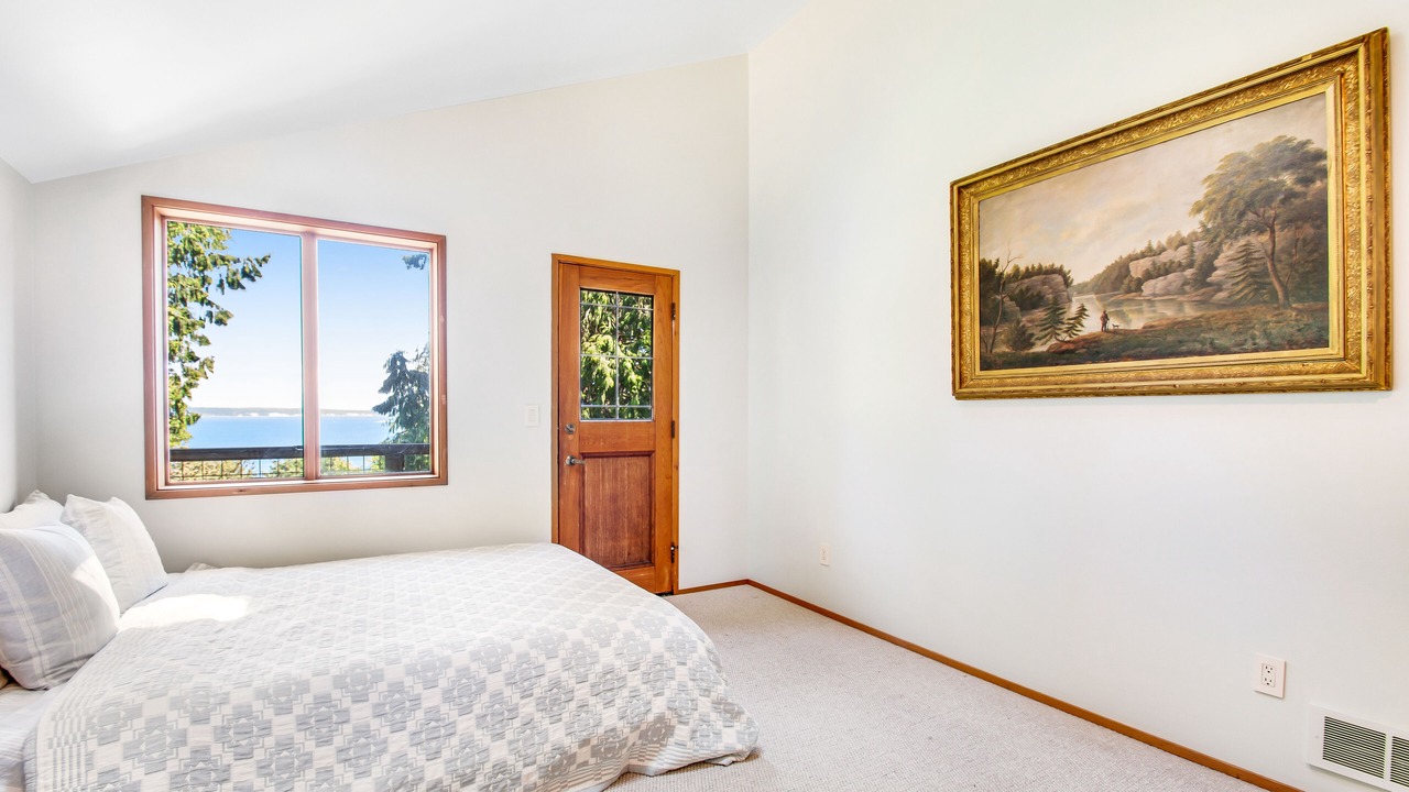 Photo of Bedroom in Greenbank