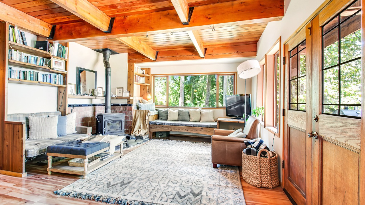 Photo of Livingroom in Greenbank