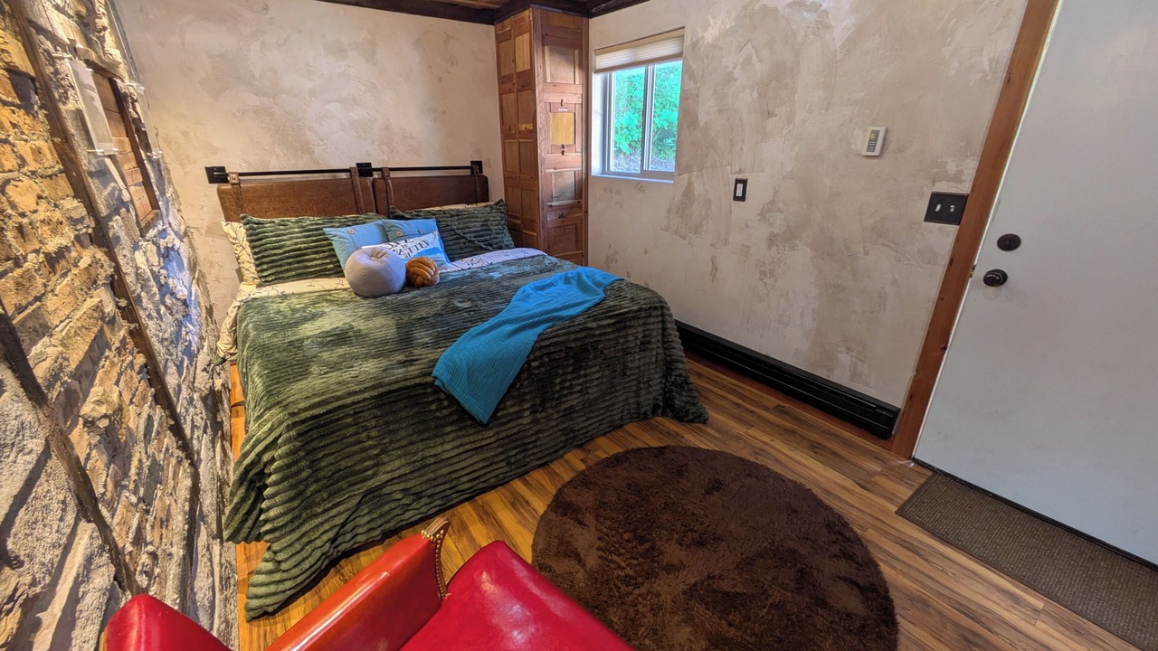 Photo of Bedroom in Spirit Lake