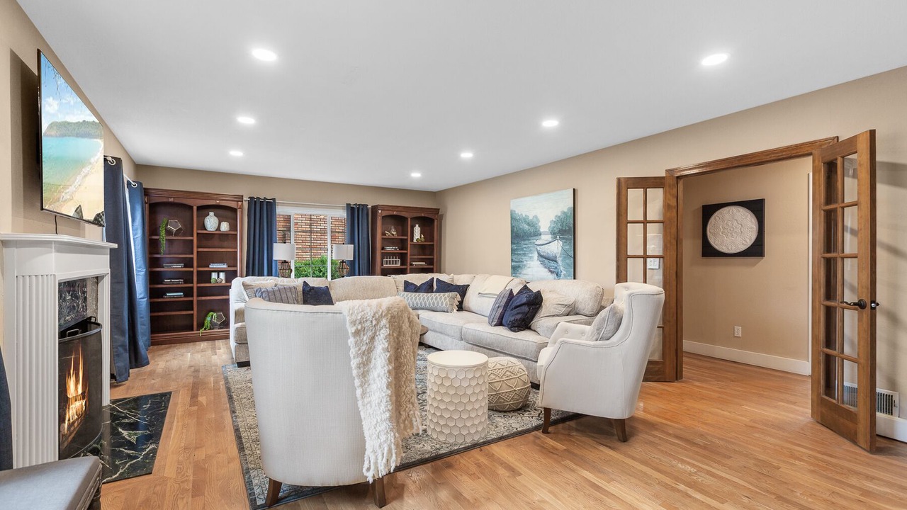 Photo of Livingroom in Garden District