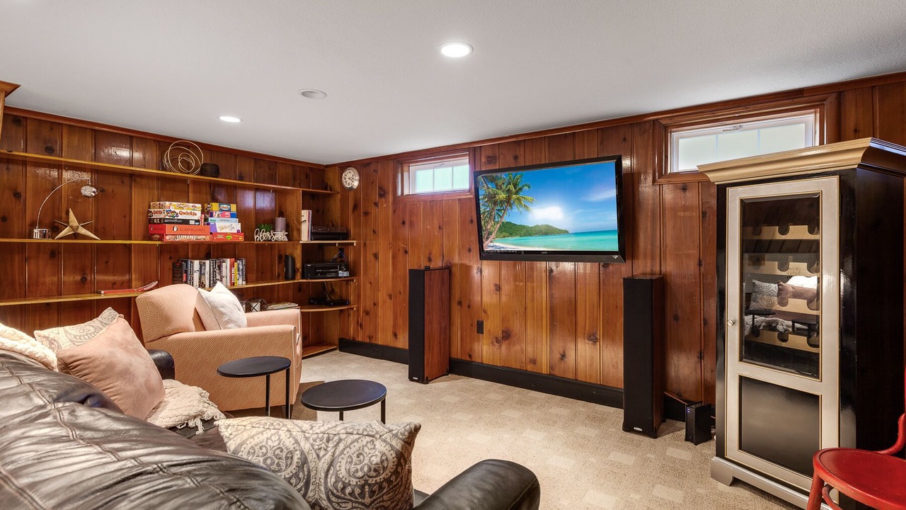 Photo of Livingroom in Garden District