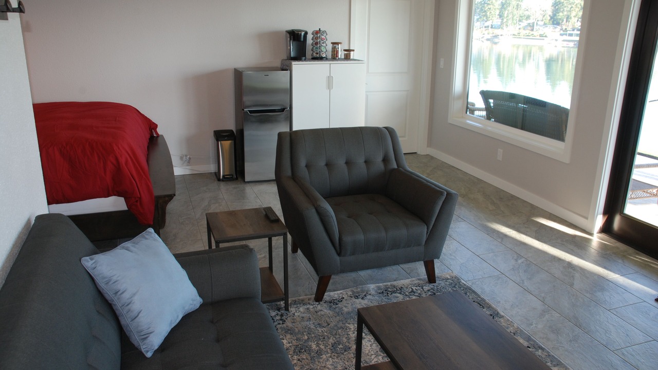 Photo of Livingroom in Bonney Lake