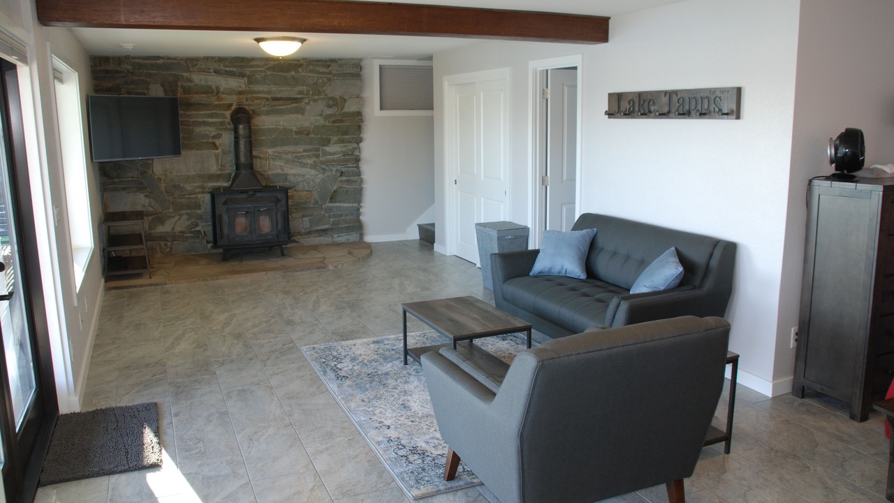 Photo of Livingroom in Bonney Lake