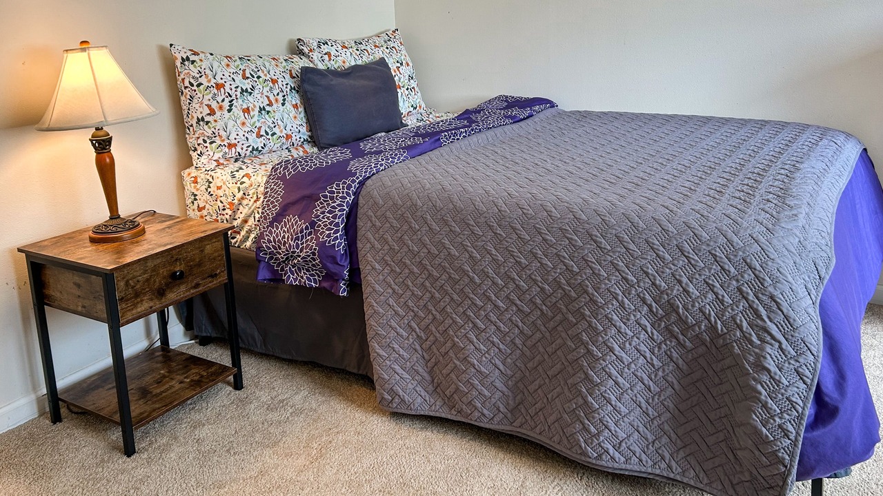 Photo of Bedroom in Coupeville