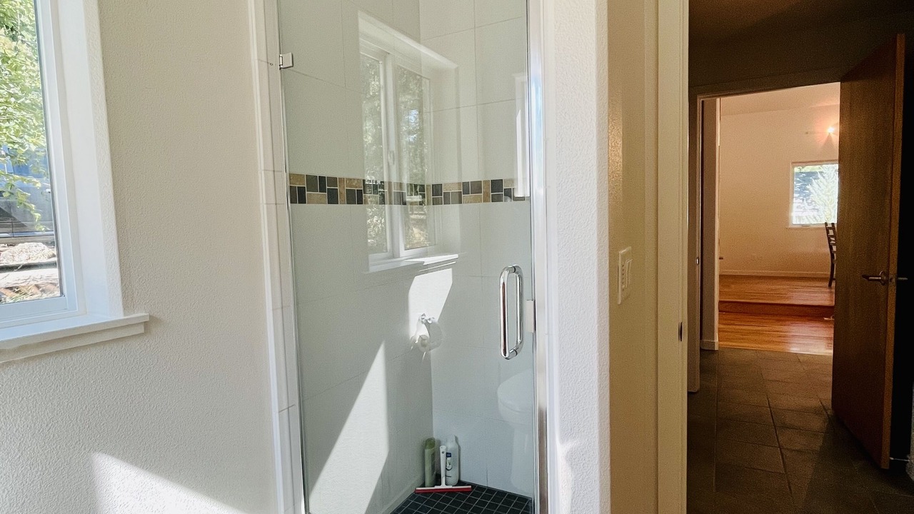Photo of Bathroom in Trail