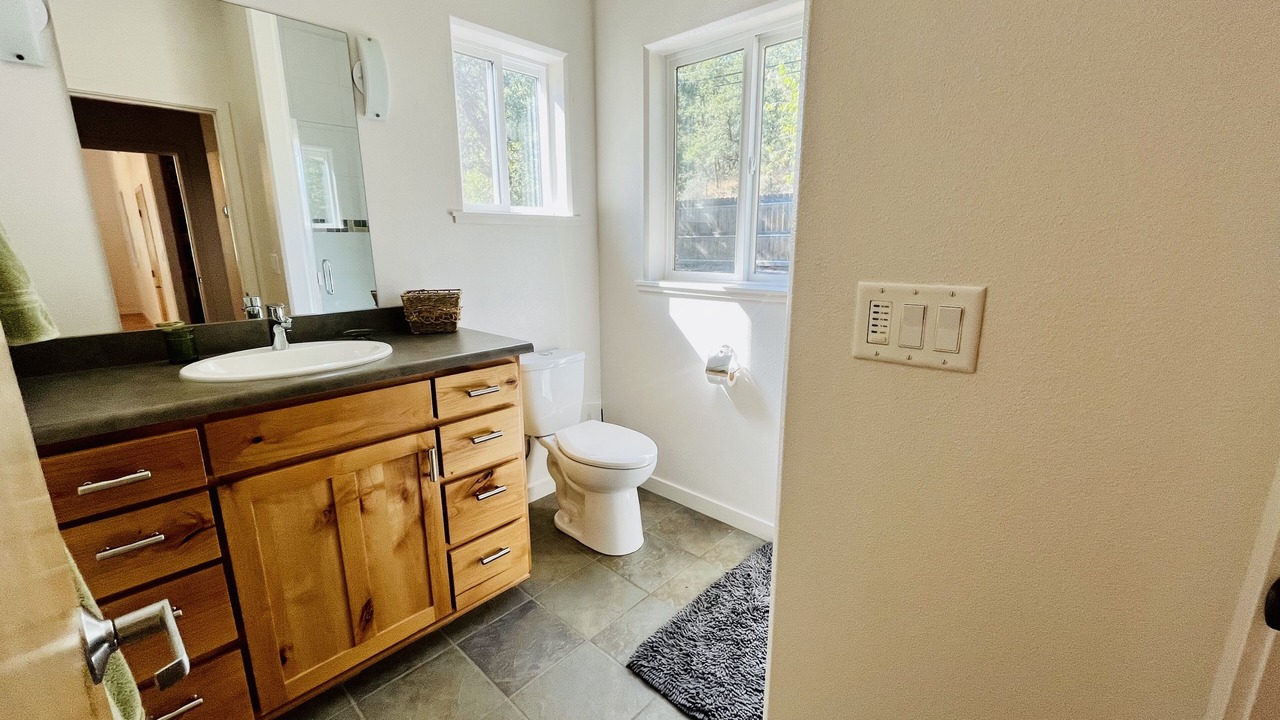 Photo of Bathroom in Trail