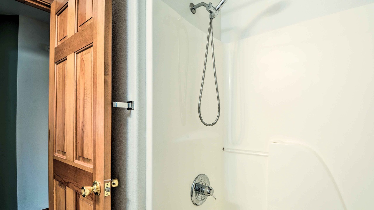 Photo of Bathroom in Klamath Falls
