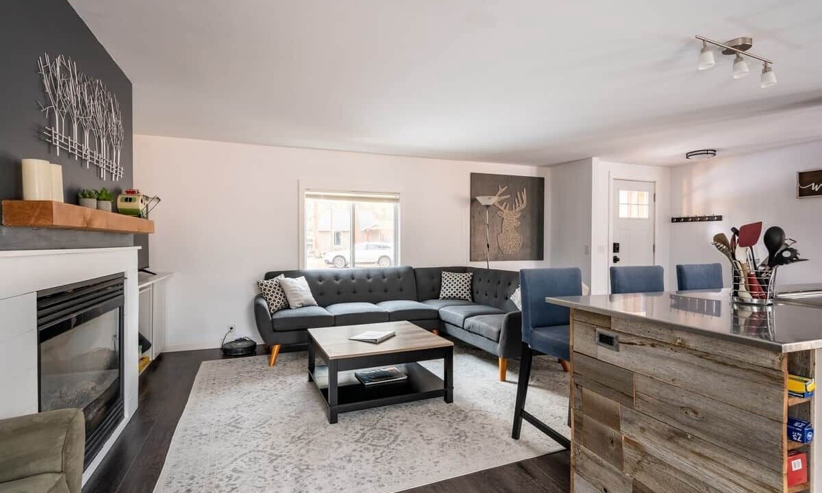 Photo of Livingroom in Southern Crossing
