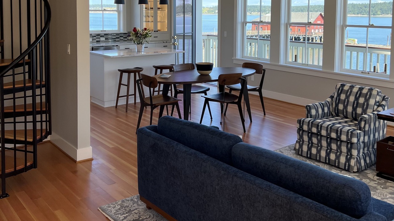 Photo of Livingroom in Coupeville
