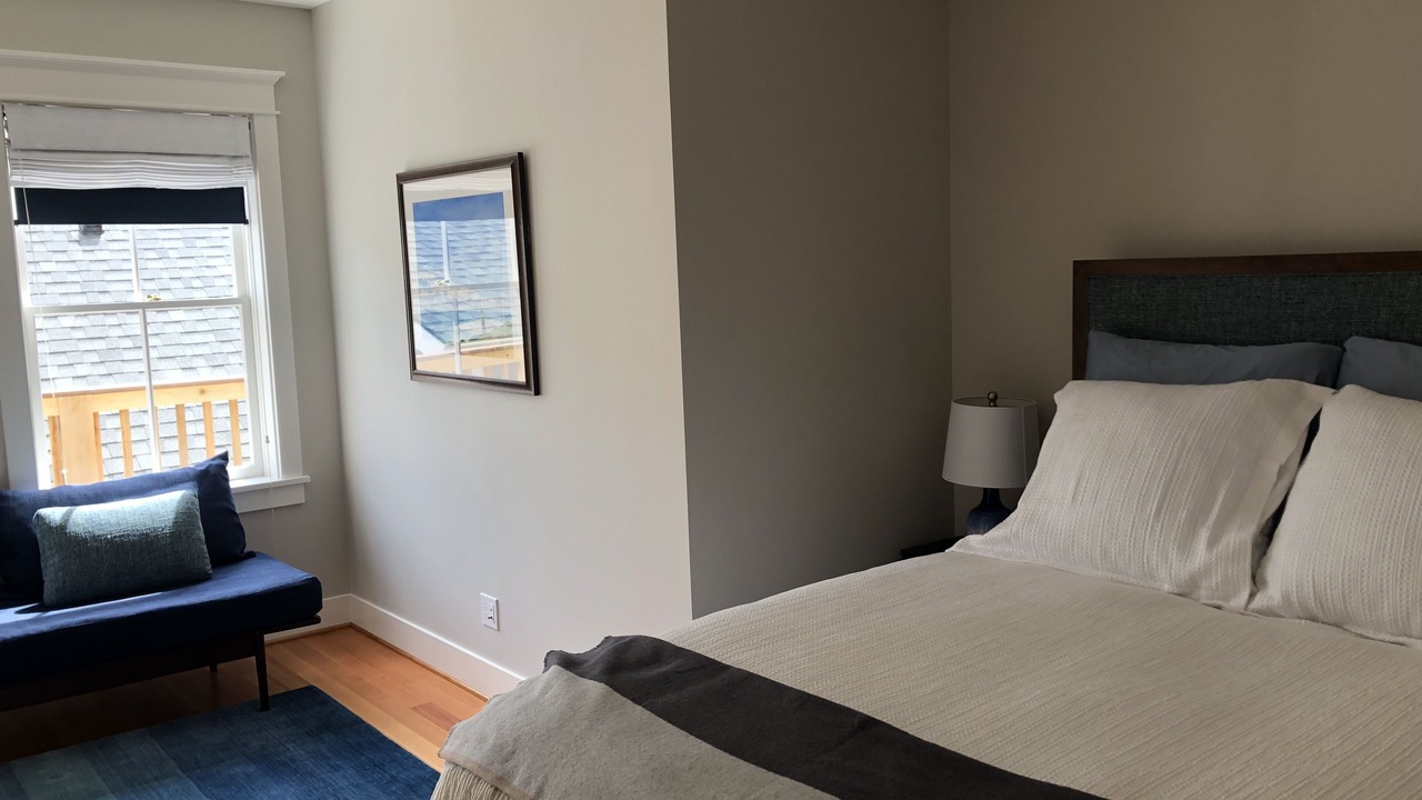 Photo of Bedroom in Coupeville