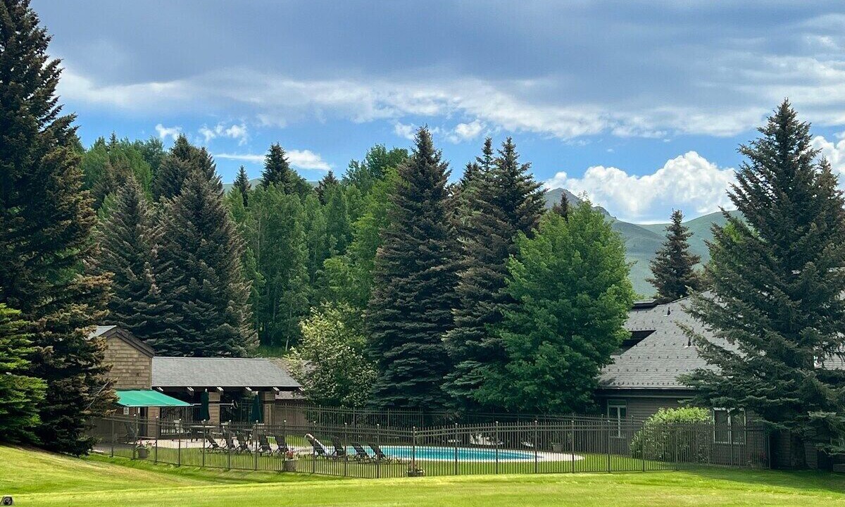 Photo of Outdoor in Elkhorn Village