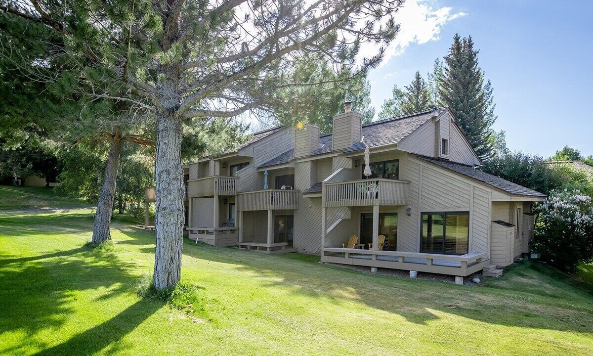 Photo of Outdoor in Elkhorn Village