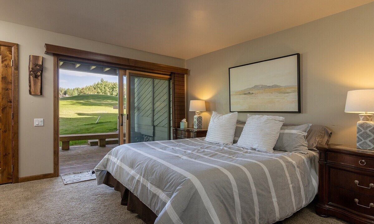 Photo of Bedroom in Elkhorn Village