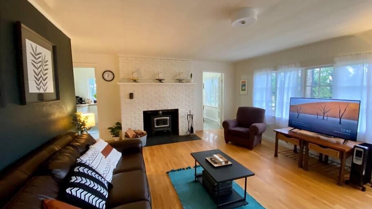 Photo of Bedroom in Eastsound