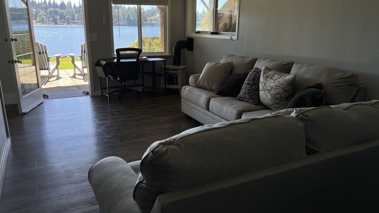Photo of Livingroom in West Hills
