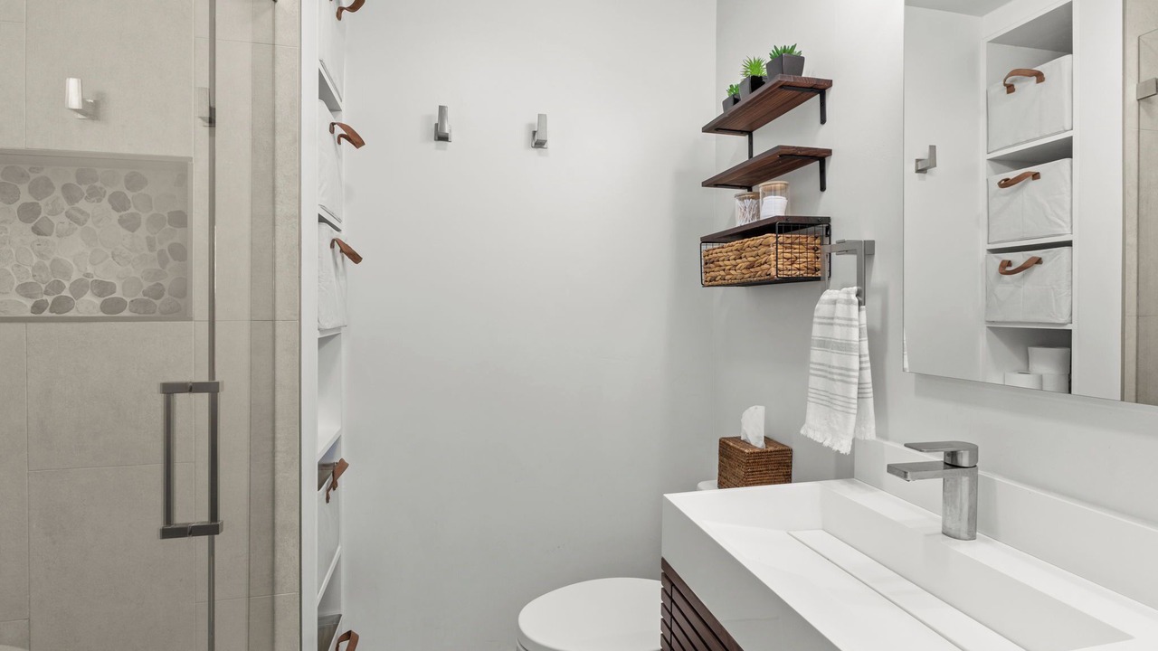 Photo of Bathroom in Elkhorn Village