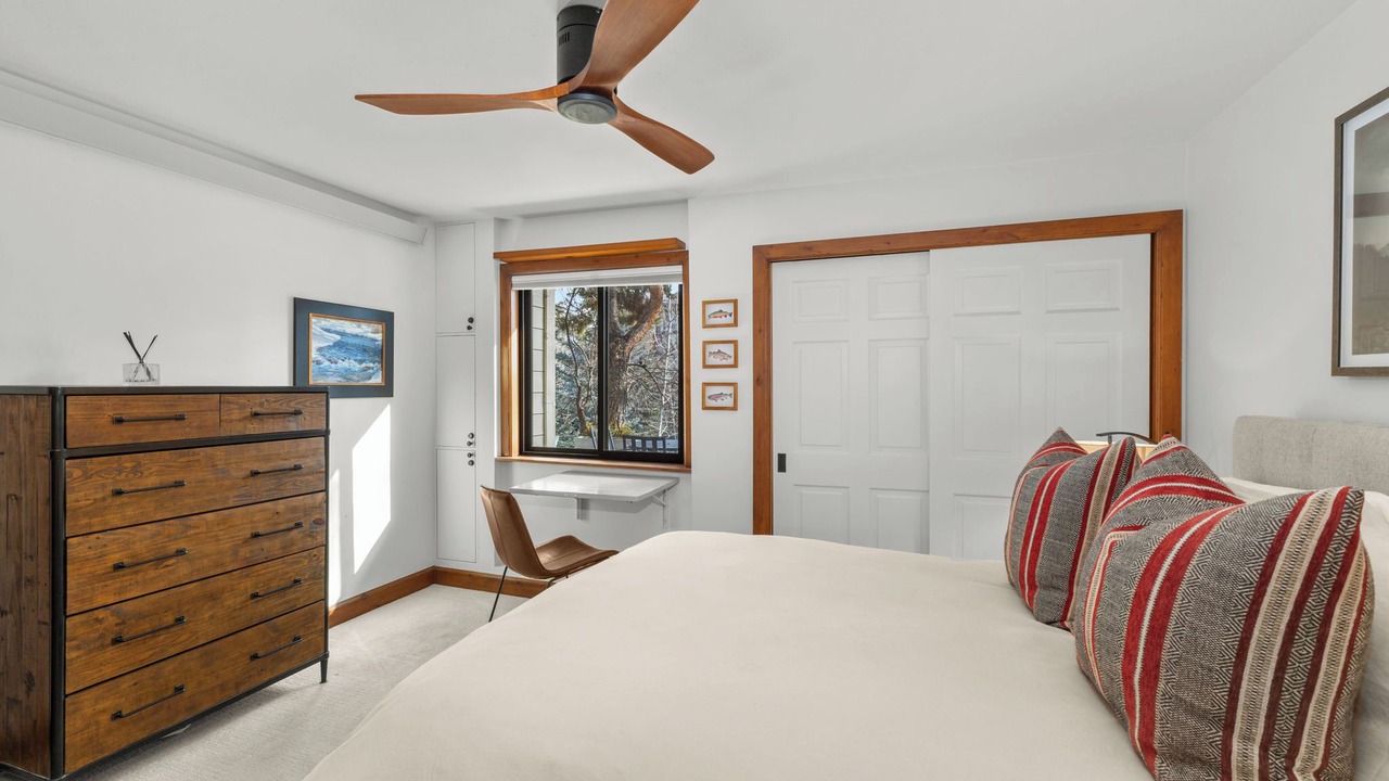 Photo of Bedroom in Elkhorn Village