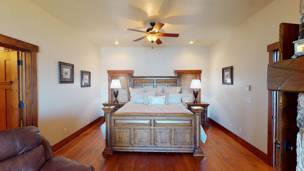 Photo of Bedroom in Island Park