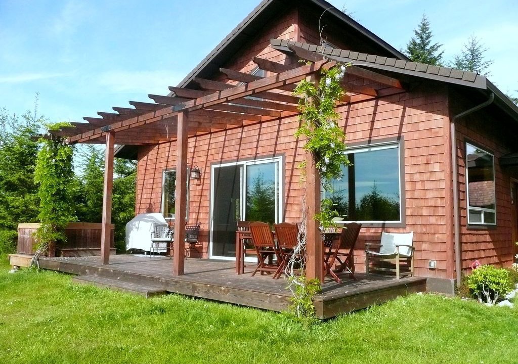 Photo of Patio Balcony in Port Angeles