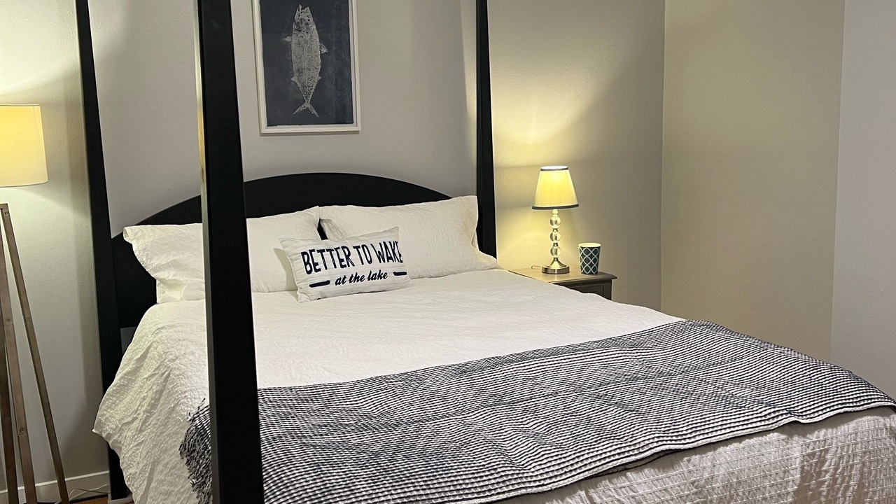 Photo of Bedroom in Bonney Lake
