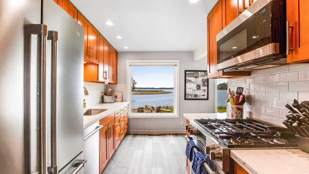 Photo of Kitchen in Lakebay