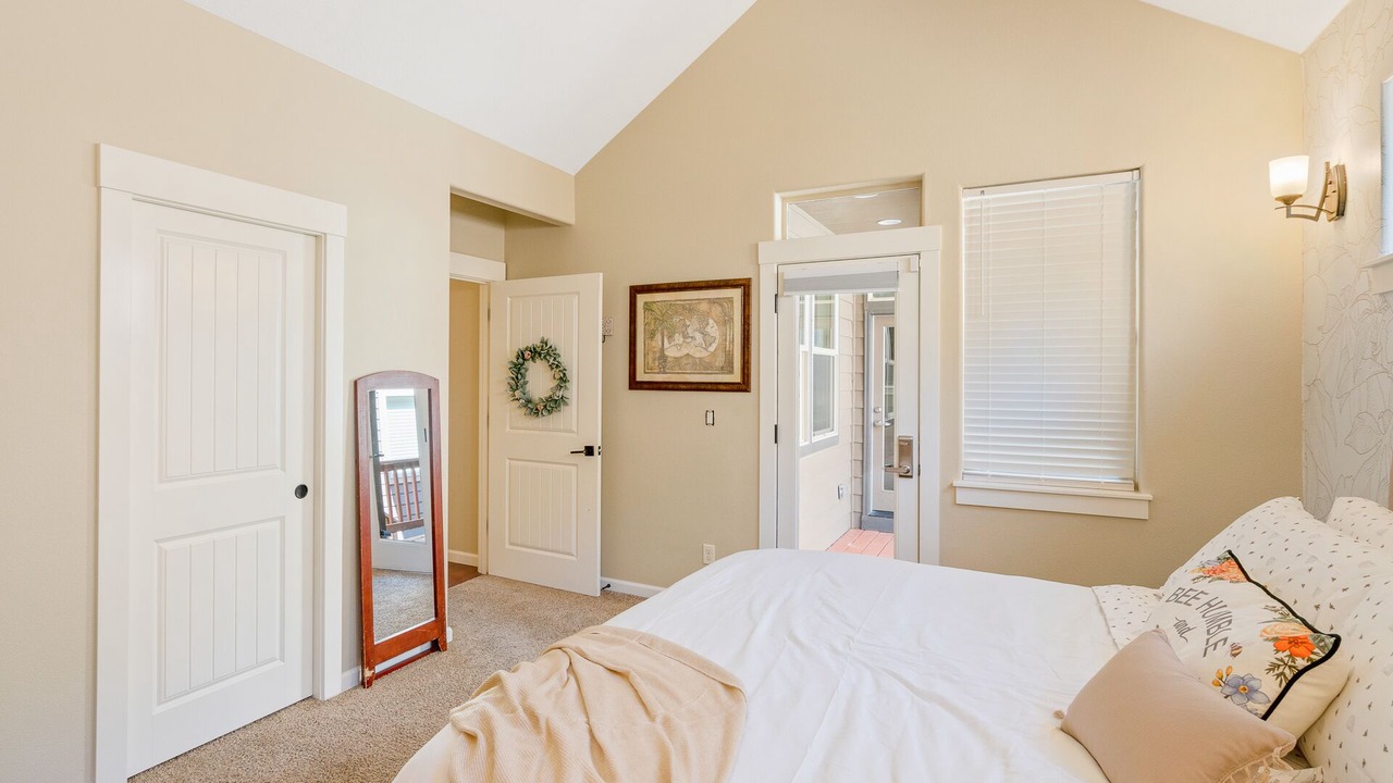 Photo of Bedroom in Troutdale