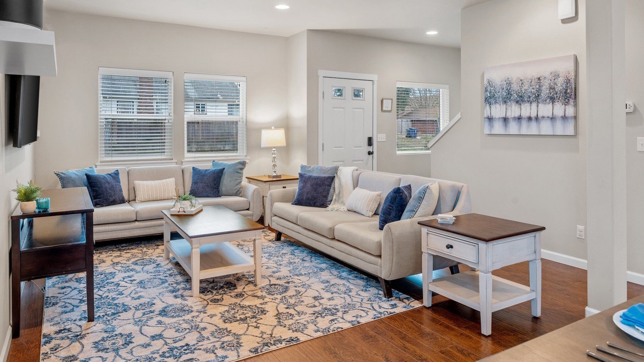 Photo of Livingroom in Central Tacoma