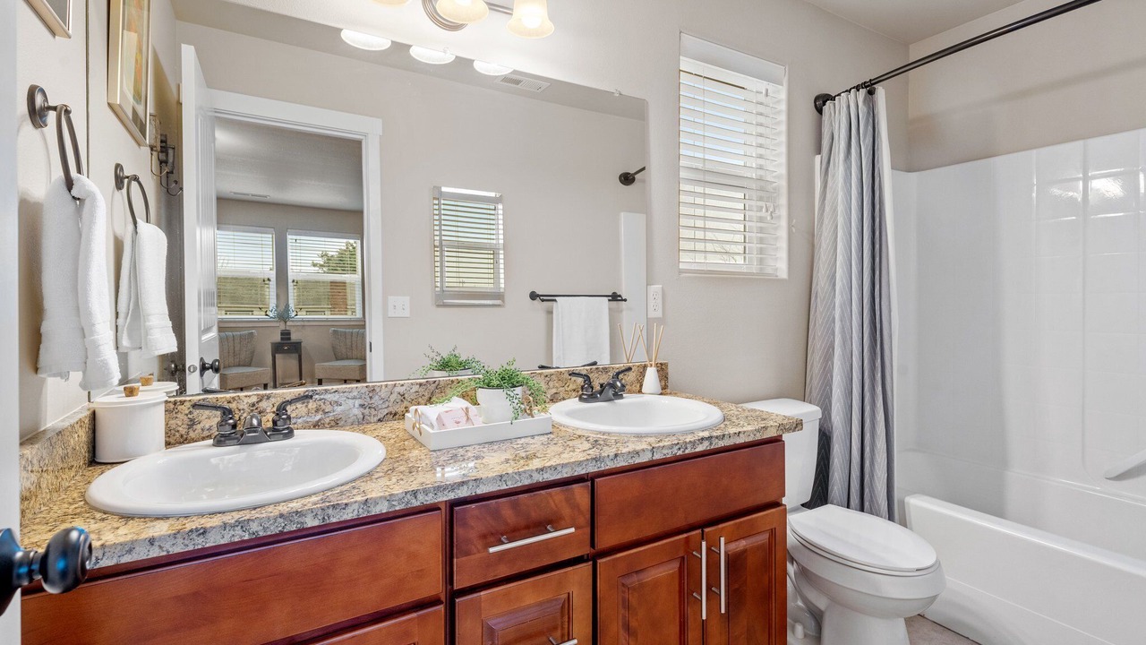Photo of Bathroom in Central Tacoma