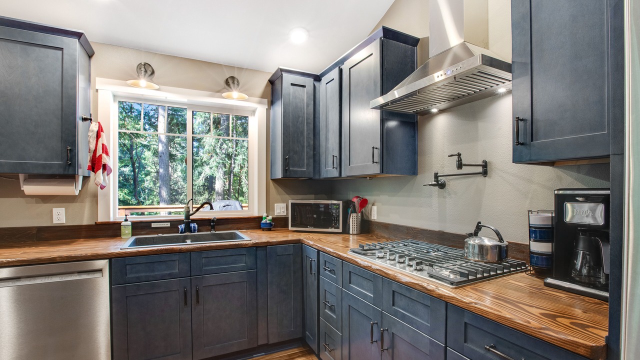 Photo of Kitchen in Anderson Island